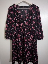 George at Asda 12-14 long sleeve flowery dress.