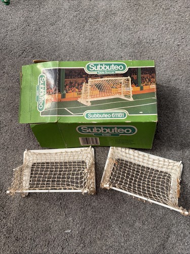 Subbuteo table soccer set - subbuteo,