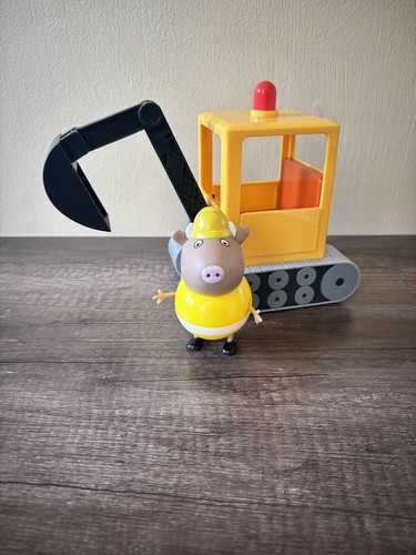Peppa pig bull - pig, road