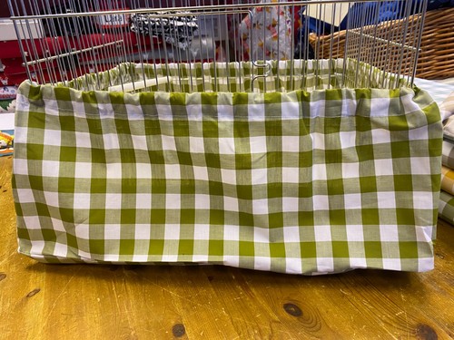 Gingham avocado retro style - avocado,