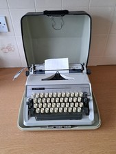 Vintage Adler Gabrielle 25 Typewriter See Description 