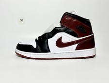 Nike Air Jordan 1 Mid SE Dark