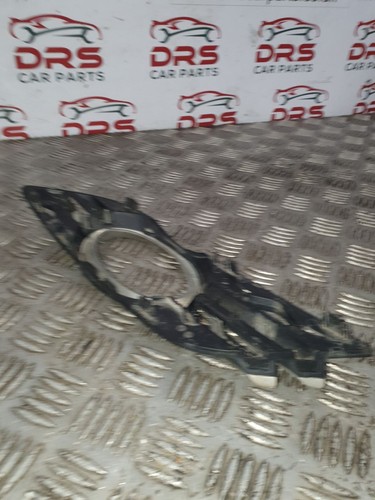 Mercedes e220 fog light - mercedes,