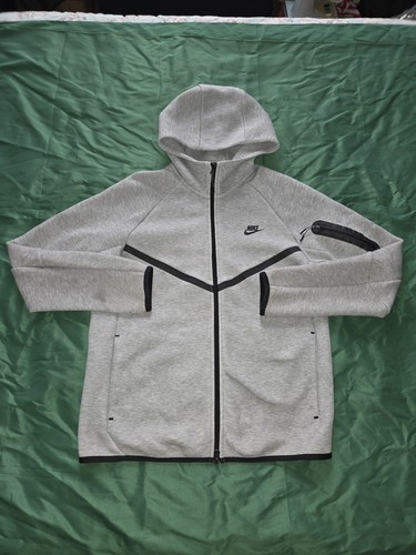 Grey nike tech fleece new - tech,