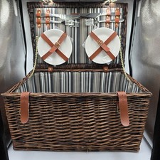 Todhunter 4 Person Wicker Picnic Basket Set Plates Cutlery Vintage Hamper Unused