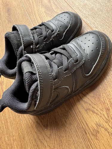 Nike court borough - court,