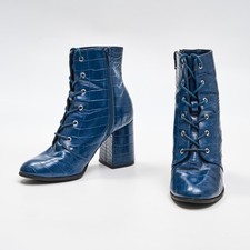 Forever 21 Beat the Blues