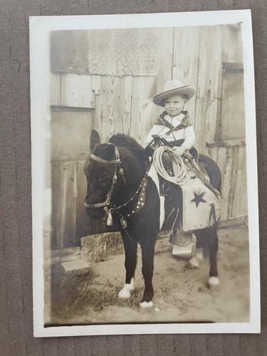Vintage 1940s cute kid pony - 1940s,