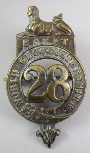 Brass glengarry badge - badge, 28th