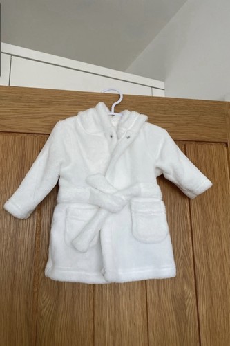White baby hooded - white, dressing