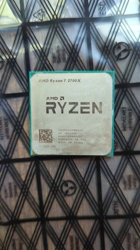 Amd ryzen 2700x core - 7,