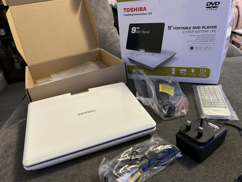 Toshiba 9inch portable dvd - 9inch,