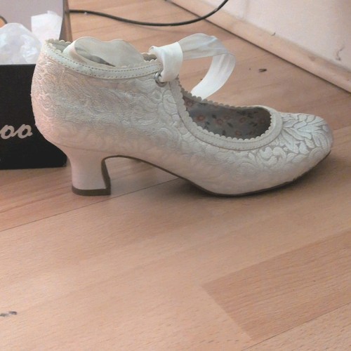 Stunning ruby shoo flawless - ruby,