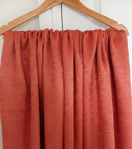 Single textured satin backed - single,