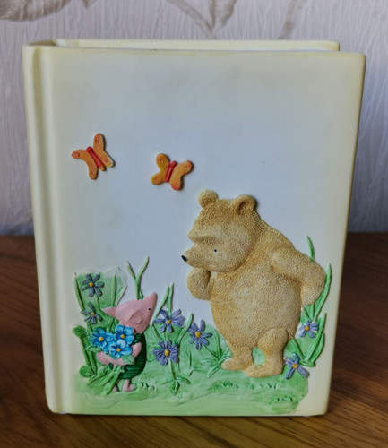 Classic winnie the pooh - pooh, book