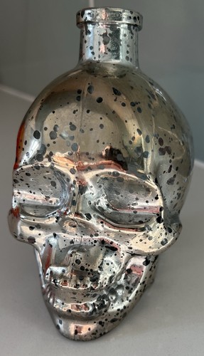 Glass skull bottle - (no, lid)