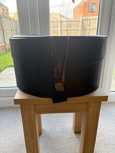 Vintage hat box - blue, leather
