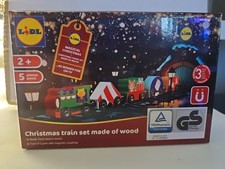 CHRISTMAS 5 PART TRAIN SET