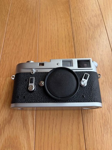 Leica camera body junk - camera,