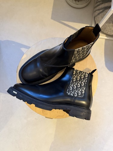 Dior evidence explorer - /,