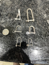 Sailing dinghy shackles job