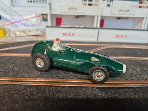 Airfix vanwall slot car - airfix,