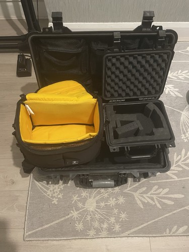 Wheeled hard case 55cm divider - wheeled,