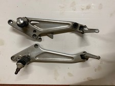 Honda CB400 SF NC31 Left H & right side Foot Pegs Footpeg & HangersBrackets 1997