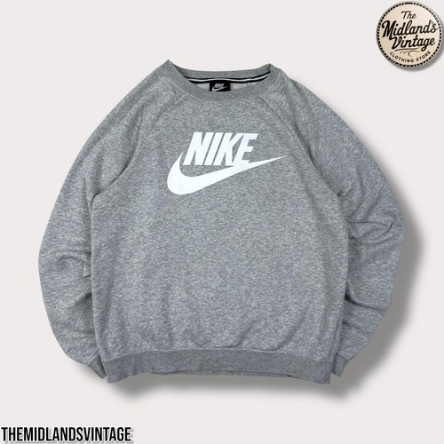 Grey nike sweatshirt women’s
