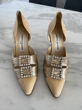 Manolo Blahnik Hangisi Style