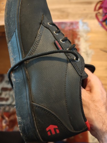 mountain bike shoes