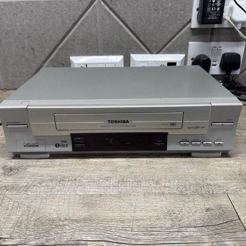 Toshiba v631uk vcr - toshiba,