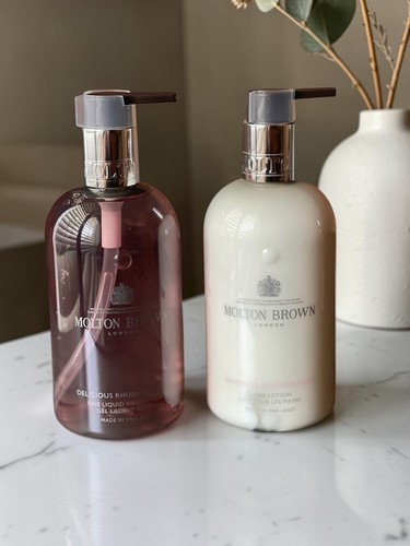 Molton brown delicious rhubarb - brown,