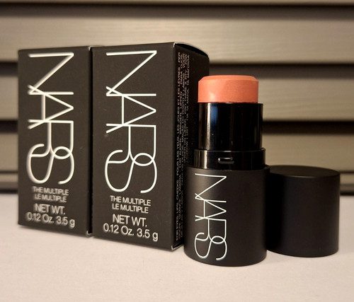 New set 2 x nars - of,