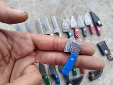 13 miniatures neck knives bull