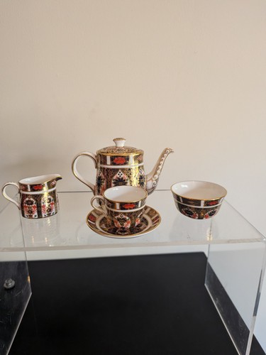Royal crown derby - crown, imari