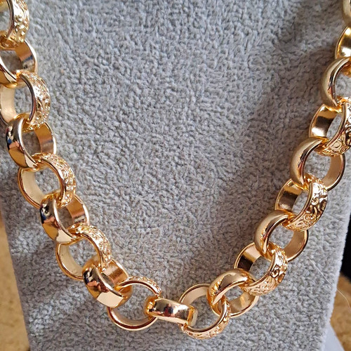 Gold tone oval - gold,