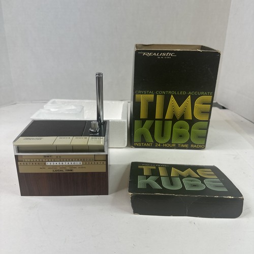 Vintage realistic timekube - realistic,