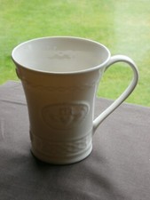 Belleek  CLADDAGH  10oz Mug