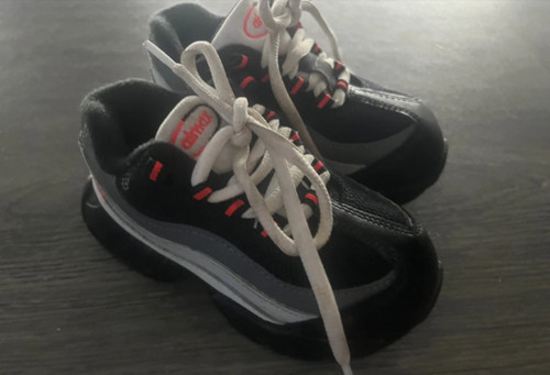 Kids trainers size nike - size,
