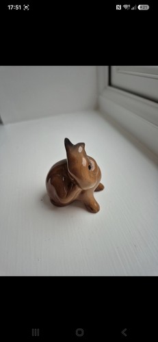 Beswick rabbit figurine - beswick,