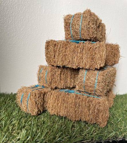 Scale square hay bales - square,