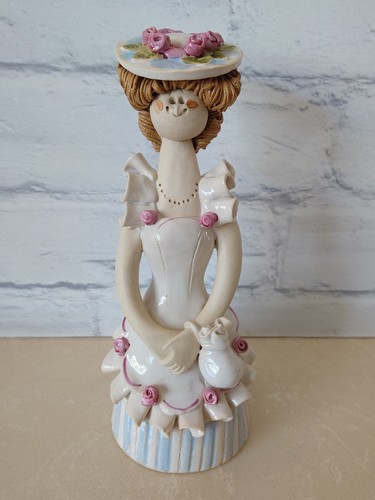 Laura dunn lady figurine - lady,