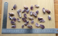 31 SPECIMENS OF LOOSE ROUGH NATURAL PURPLE QUARTZ (var AMETHYST) -  (250g)