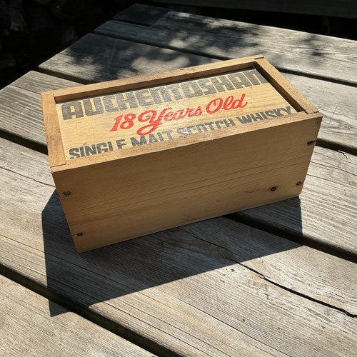 Vintage 1980s bottling - vintage,
