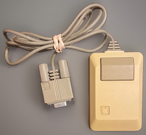Apple m0100 computer - apple, mouse