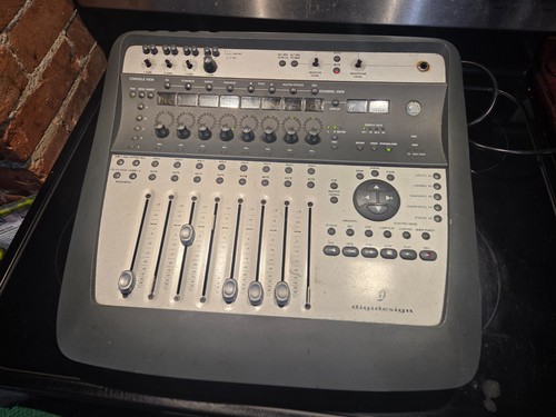 Digidesign digi 002 - digi,
