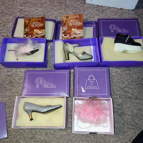 Lot miniature shoes - lot, shoes;