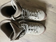 Lowa Men's Desert Boots Size