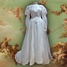Vintage 1970s Medieval Revival Tudor  Wedding Dress W/ Chapel Train Fits 10